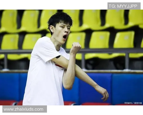 北京官宣曾凡博归队：签约3年梦境21人阵型出炉 剑指冲第4冠